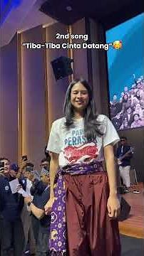 Surprise Visit ke Bandung Bernyanyi! - Maudy Ayunda