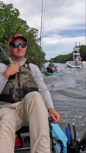 Boats vs. Kayaks in Tiny Canals