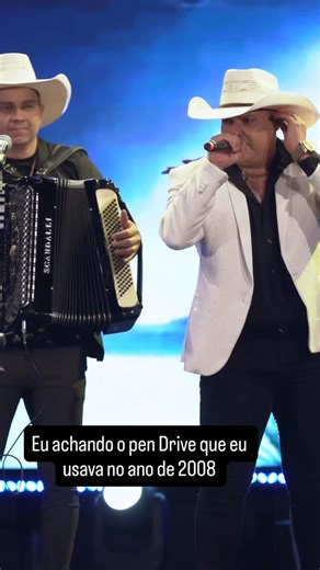 Bonde Do Forró on Instagram: "Bonde Do Forró como antigamente"