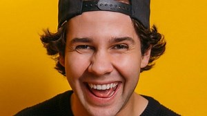 David Dobrik pulls off a ridiculous Warzone clutch in his first Twitch stream
