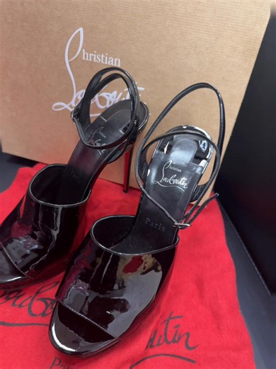 Step into Luxury in these stunning Louboutin Heels 🖤 Sz 38.5 - $500. Shop now at La GLAM Consignment! ✨ LaGLAMConsignment.com ☎️ 413-525-0300 #westernmassachusetts #eastlongmeadow #consignmentboutique #consignmentshop #boutique ***La GLAM is not associated or affiliated with the brand. All images posted on this account are original images on behalf of La GLAM. ✨