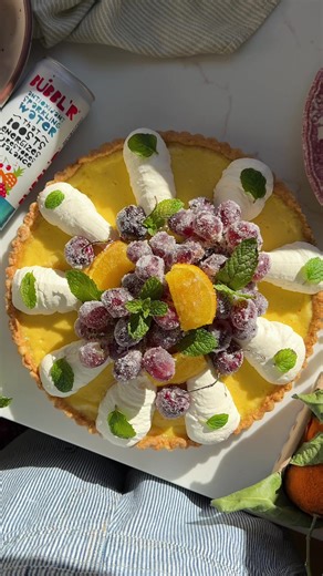Dessert is served! 😋 This Vanilla Custard Tart with Shortbread Crust pairs perfectly with our newest flav'r, fruit punch'r 🍊🍇 Find the full recipe on our website! #BUBBLR #BUBBLRLovr #newBUBBLR #recipe