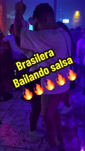 Brasilera bailando salsa divino se votó la amichi 🔥🔥🔥#salsa #baile #salsaromantica #paratiiiiiiiiiiiiiiiiiiiiiiiiiiiiiiiiii #brasil🇧🇷