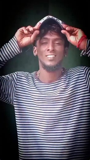Somu Somu on Instagram: "Labari song🥷⚔️👅⚡ . . . . #reels #reelslnstagram #lnstagood #lnstalike #labarisongs mittaisong ganareels like chikkom🔥💯💙❤️🔥💖_forever rolexblack"