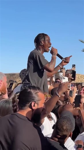Travis Scott 🔥