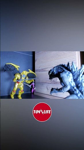 Zilla fights Goldar #powerrangers #godzilla