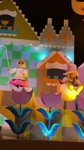 there are 999 happy dolls... but room for 1000