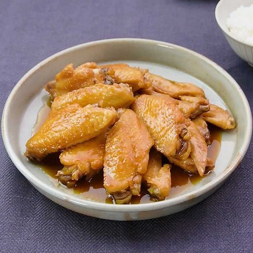 ごはんがすすむ味わい！ 手羽先の煮物のレシピ動画・作り方 | デリッシュキッチン