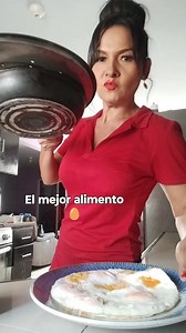 25K views · 491 reactions | Si en casa tengo huevo, tengo, proteína, y no cualquier proteínagrasa, vitaminas y minerales, lo único que le falta para ser completo es carbohidratos por eso hay que acompañarlo con tortillita ‍襤 | Kathy Nutrifit | Facebook
