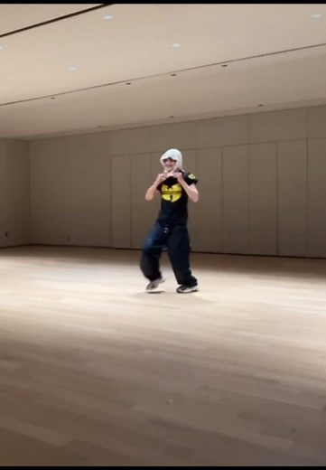 ITZY - Cheshire (Official Music Video)