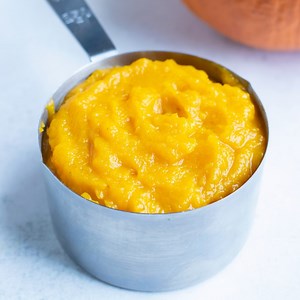 51K views · 22 reactions | Canned or Homemade Pumpkin Puree?  Making it from scratch is actually super easy and it's SO much more creamy and flavorful than store-bought! RECIPE: https://www.evolvingtable.com/pumpkin-puree/ | Evolving Table | Facebook