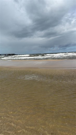 98K views · 2K reactions | Sturm am Strand von Bansin #usedom #sturm #ostsee #wellen #frühling2025 | Unser Usedom | Facebook