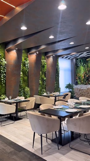 ДЕКОРАТИВНАЯ ШТУКАТУРКА • САМАРА on Instagram: "Innsight: проверено временем. Полтора года назад мы участвовали в создании интерьеров ресторанно-гостиничного комплекса Innsight. Это был комплексный проект, где наша задача заключалась в отделке декоративными покрытиями. Сегодня залы функционируют в режиме нон-стоп: от бизнес-завтраков до вечерних мероприятий, а материалы показывают свою стойкость. Автор интерьеров общественных зон и комплектатор: архитектор Дмитрий Храмов. Автор интерьеров гостин