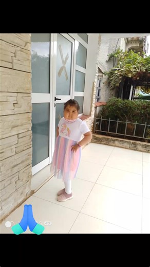 Janet Oliva on Instagram: "Mi #princesa #guerrera, hoy nos tocó #hospital para realizarle #análisis para chequearla, debido a que los médicos decidieron suspender la dexametasona ( para que la niña se le bajara un poco los edemas, ya que no es bueno y ella ya llevaba mucho tiempo con la pastilla) y debido a la #hepatitis, para ver cómo están sus parámetros, le está bajando la hemoglobina, debido a que ya no está con esteroides y por los medicamentos puestos el miércoles, sus parámetros tienden a