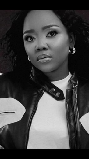 Moya Oyingcwele - Nontokozo Mkhize ft. Xolly and Dumi Mkokstad