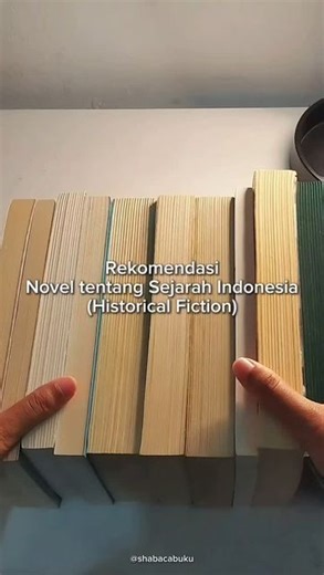 Shafa Aulia on Instagram: "Rekomendasi Novel tentang Sejarah Indonesia (Historical Fiction) 🇮🇩❤‍🔥 1. Saman - Ayu Utami (U 17+) 2. Larung - Ayu Utami (U 17+) 3. Lampuki - Arafat Nur (U 17+) 4. Gadis Kretek - Ratih Kumala (U 21+) 5. Bumi Manusia - Pramoedya Ananta Toer (U 17+) 6. Laut Bercerita - Leila S. Chudori (U 18+) 7. Pulang - Leila S. Chudori (U 17+) 8. Orang-Orang Oetimu - Felix K. Nesi (U 21+) 9. Ronggeng Dukuh Paruk - Ahmad Tohari (U 18+) 10. Cantik Itu Luka - Eka Kurniawan (U 20+) Ad