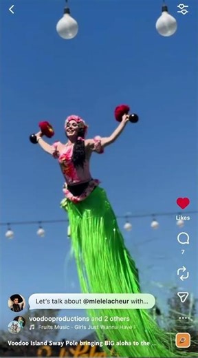 Sway Pole Hula dancer - Grass fringe skirt