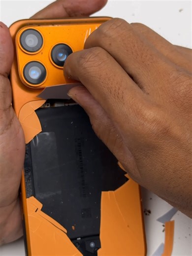 Durability Test of the 17 Pro Max Smartphone