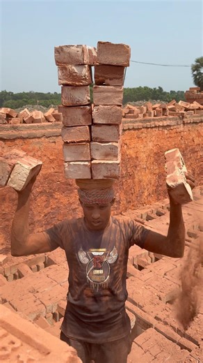 Watch workers carry loads of bricks on their heads #foryoupageシ