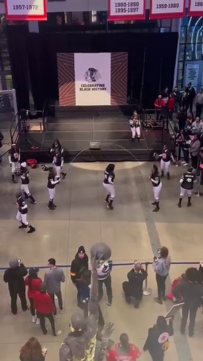 Double Dutch IS Black History! Thank you for having us perform @nhlblackhawks !!🖤❤️ • • • The 40 Double Dutch Club is a unified sisterhood that is a unified sisterhood that exists to empower women in mental health and physical fitness, all while inspiring them in friendship, fitness, fun, and fellowship. | 40 Double Dutch Club