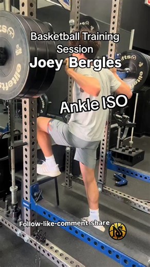 Basketball Training by the best trainers on Instagram: "Joey Berles basketball training. Max out your body you max out your skills #basketballtrainer #ballislife #hoopdreams #noblestrong #basketballskills"
