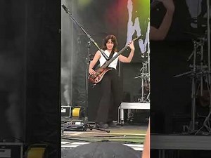 The Warning - Ale Close Up - Switching From Fingers to Pick to Fingers on Error - Upheaval Festival