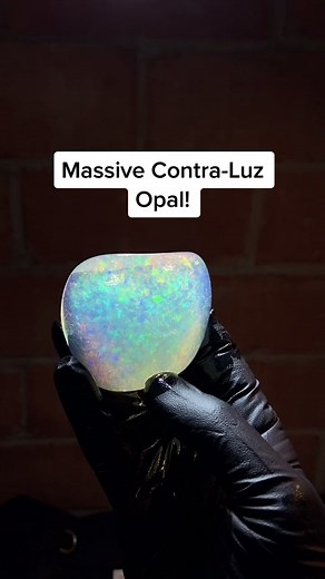 Unleashing Rainbows with Massive Contra-Luz Opal!