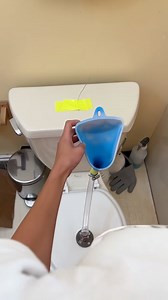 38K views · 129 reactions | Woman invents World's best toilet seat  This video was produced by Network Media and Leon & LaCongo | Pretty Practical Hacks | Facebook