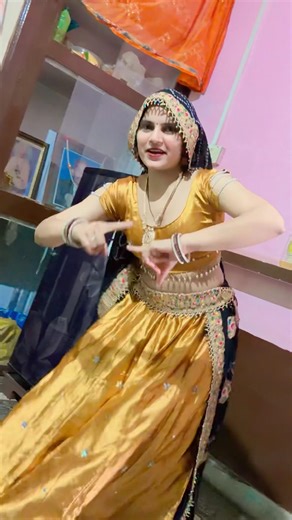 Phle to pta li pichhe dol dol k 🥰❤️🥰#newgurjarrasiya #dance #rasiya #sattogurjarkerasiya #trending