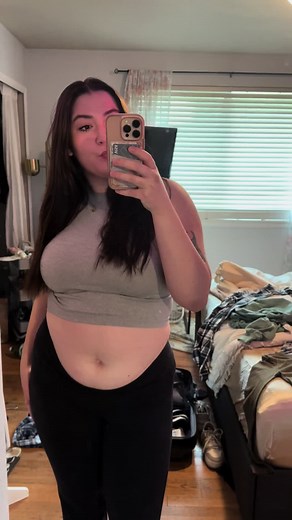 Loving every jiggle of my squishy, soft, perfect belly ;) xx #happy #bodypositivity #perfectbelly #bigbelly #bigbellygirl #curvy #curvygirl #chubbygirl #trending #bloated #bloatedbelly #bellyplay #fyp #trending