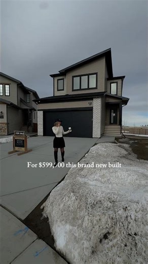 For a mid-sized city, Lethbridge is the most affordable cities in Canada! Affordability, sunshine ☀️