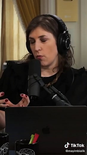 How EMDR therapy can alter the organization of memory. 😮 #emdrtherapy #emdr #bialikbreakdown #AskMayimAnything