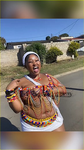 White Dot On Forehead & Chest Beads Meaning At Umhlanga Explained #shorts #zuluculture #tradition