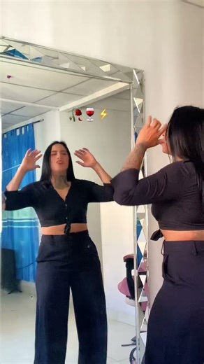 #viral #youtubeshorts #mexico #viralshort #trending #top #dance #mexican #foryou #1million #shorts