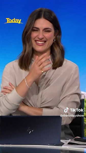 Cilnt's Extra Bronzed Look Explained