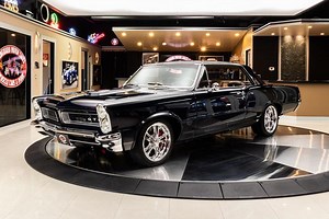 Video: 1965er Pontiac GTO als Restomod mit V8-Motor!