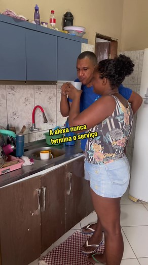 Alexa - Comédia de Assistente Virtual