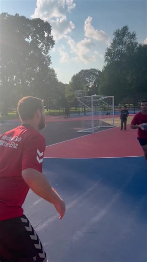 Exercice d’entraînement défensif de # #Facebook #Instagram #Instagood #Youtube #Tiktok #Love #Photography #Twitter #Likeforlikes #memes handball @detroithandballclub | Handball Côte d'ivoire