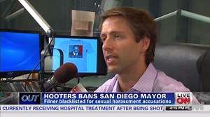 Hooters bans San Diego mayor