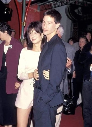 Sandra Bullock's son is all grown up and he might look familiar to you.........Check the comments 👇👇👇👇 | We Love Western Movies