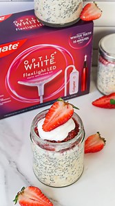 Powered by the same ingredient dentists use -HYDROGEN PEROXIDE✨ *10 minutes a day for 10 days. Individual results may vary. | Colgate Australia and New Zealand