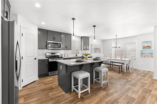  Bright, open, and built to impress! The Victory M201-B gives you 1,512 sq. ft. of affordable living with 3 beds, 2 baths, and all the features that make a house feel like home. From the stunning kitchen made for hosting to the inviting porch perfect for relaxing, this home is a total win 懶✨ Take a 3D tour here: https://bit.ly/3DYEmFG | Skyline Homes | Facebook