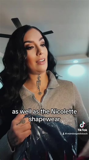 From first try to instant love! @mandasgoldisback tests our best-selling shapewear and experiences the beauty of Colombian curves. 💖 #BestShapewear #ColombianFaja #FajasColombianas #Shapeweartummycontrol