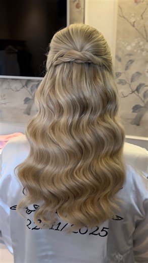 Katie Strong on Instagram: "Trust the process 🤍 At the trial, my lovely bride @jaydemason6 couldn’t decide between big bouncy curls or Hollywood waves. So we tried both. But once I saw the dress, the choice was clear. She trusted me…Hollywood waves it was. What style are you choosing for your wedding day? Comment below & save this for bridal hair inspo 🤍 Venue @moxhullhall #hollywoodwaves #weddinghairinspo #westmidlandshairandmakeupartist #worcestershirehairandmakeupartist #bridalbyartists"