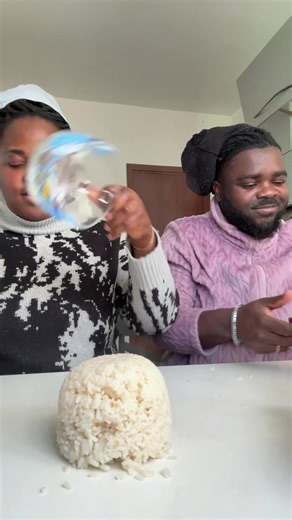 Video di alex (@andrewemily16) su Dog Eating Food