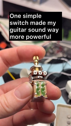 ᴄʀᴜꜱʜᴇᴅ ʙʏ ꜱᴛᴀᴛɪᴄ on Instagram: "(This is the most normal music I play) Simple Pickup Mod — Parallel vs Series🎸🧲 #guitarmod #pickupwiring #parallelseries #guitarpickups #diymod"