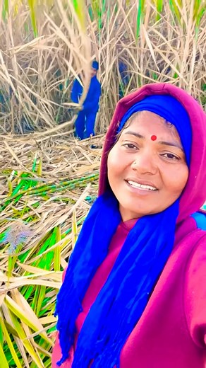 jagatle khush mans bagha 🥰🥰🥰 #manishahajare #youtubeshorts #vhairalshorts #navrabayko #ytshorts