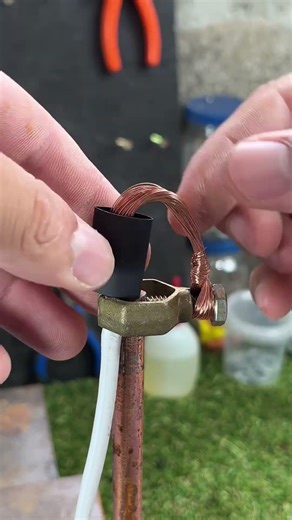 Effective grounding technique used by an electrical engineer #PABuilds #SmartFix #DIYRepair