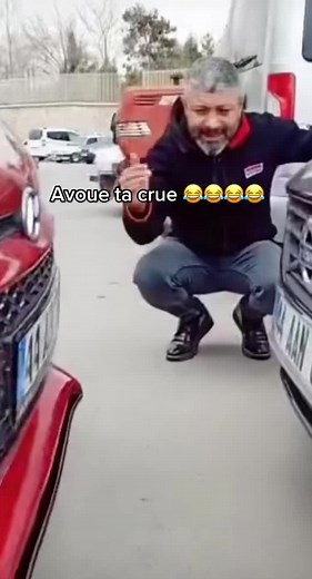 Inspecting Cars in a Parking Lot: Tips for Enthusiasts