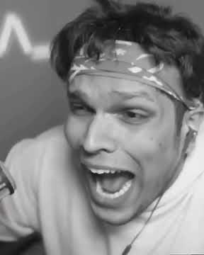 Mythpat is playing diedcraft😯🗡️